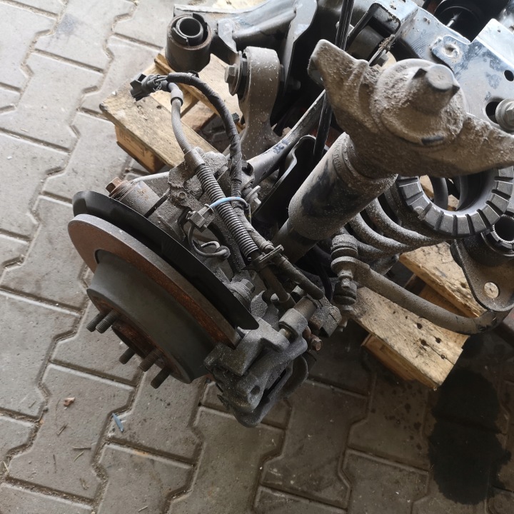 фото №9, Mondeo mk5 підвішування зад вісь поворотна опора 1.5 eco