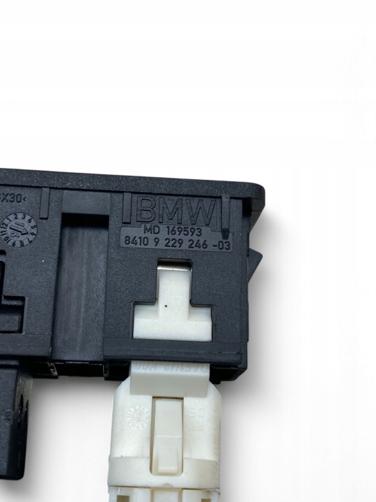 фото №8, Bmw 3 f30 f35 f31 2013 гнездо / соединитель usb 9229246