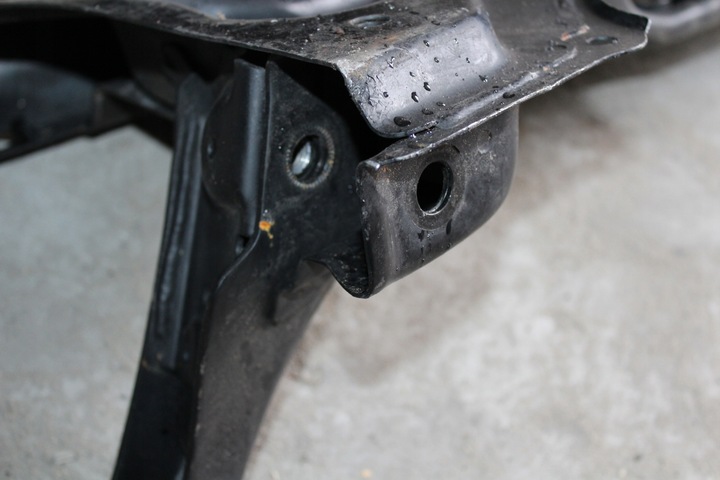 фото №15, Подвешивание подрамник тележка траверса колыбель yaris ii