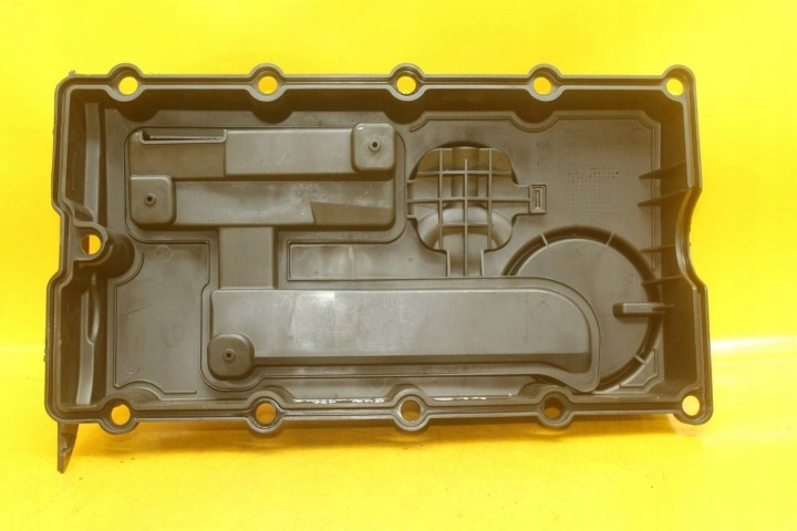 фото №8, Кришка клапанів vw touran i audi seat skoda 2.0 tdi 03g103469n