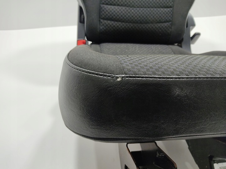 фото №7, Сидіння правий зад задній 2 ряд land rover defender європа 2007-2014