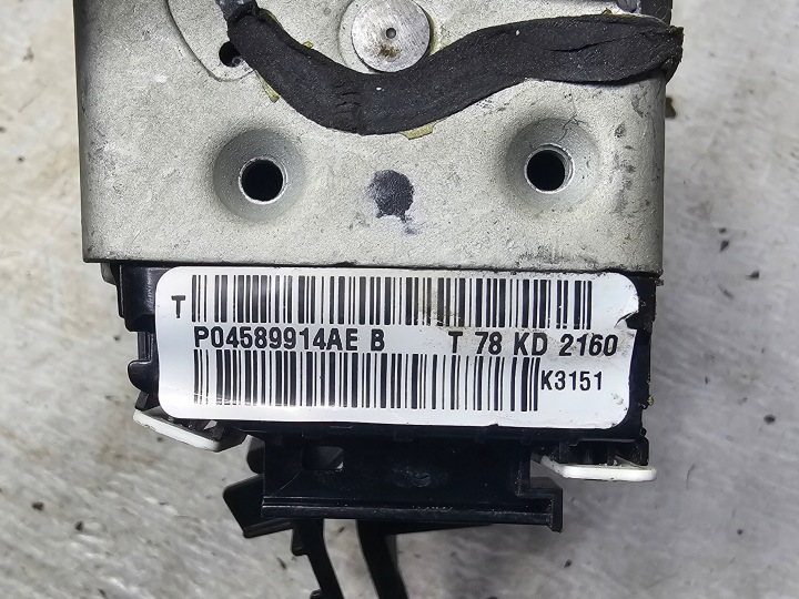 фото №15, Jeep compass 17- замок двері праві зад 04589914ae usa