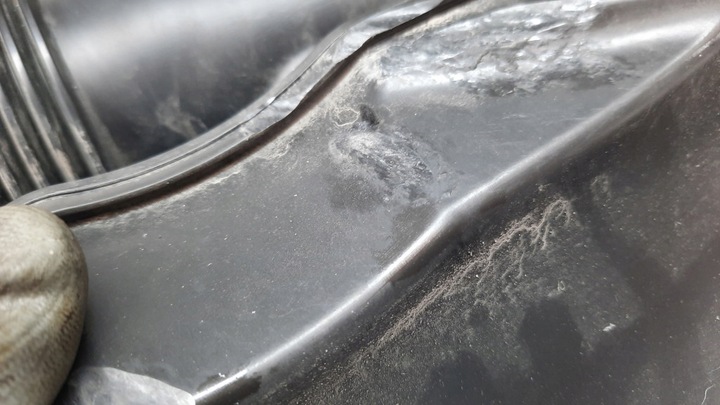 фото №9, Труба воздуха 31274766 volvo v70 iii s80 ii xc70 ii 2.4 d5