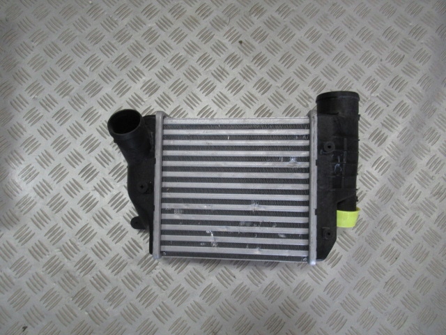 фото №1, Радиаторов интеркулер audi a6 c6 4f0145805af