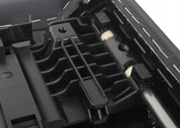 фото №6, Подлокотник кожа искусственная vag audi a4 a5 s4 s5 8k0864207g38m