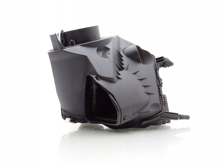фото №15, Audi a6 c6 корпус фильтра воздуха 059133835e