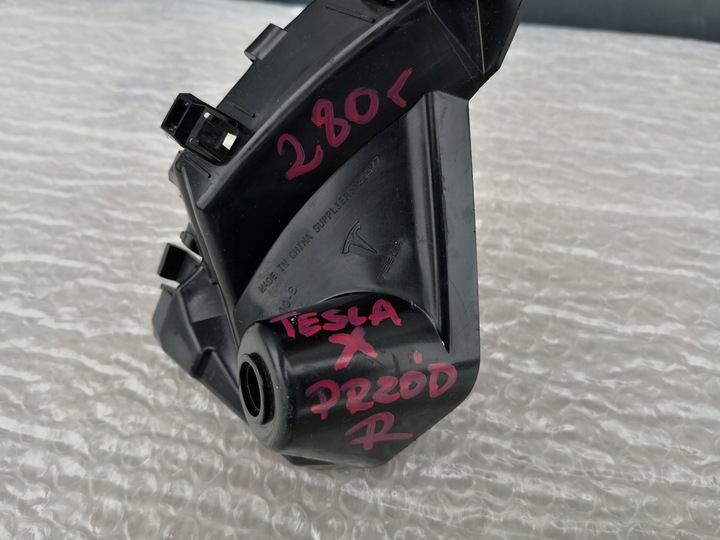 фото №9, Кріплення ковзун бампера правий перед tesla модель x