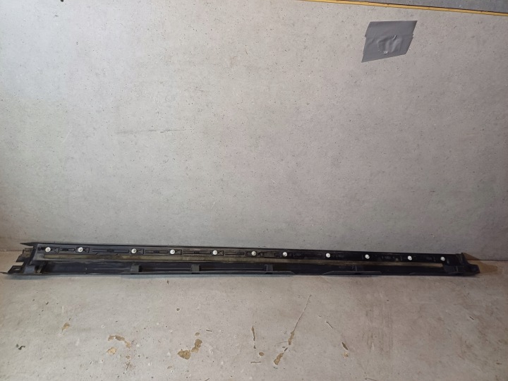 фото №6, Молдинг порогова права land rover discovery sport 15 l550 nr. fk72-10154-ae