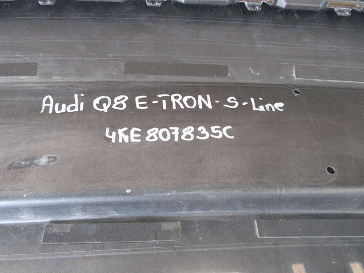 фото №7, Audi q8 e-tron s- line спойлер бампера зад