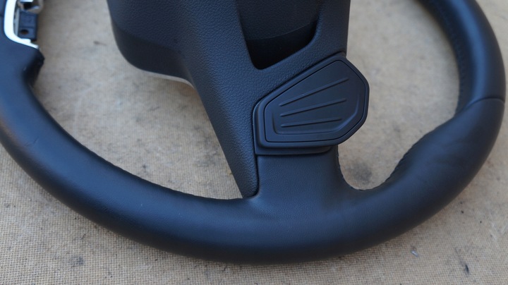 фото №8, Skoda octavia iv 4 enyaq kodiaq кермо пелюстки 5e3959542p 5e3419093bm