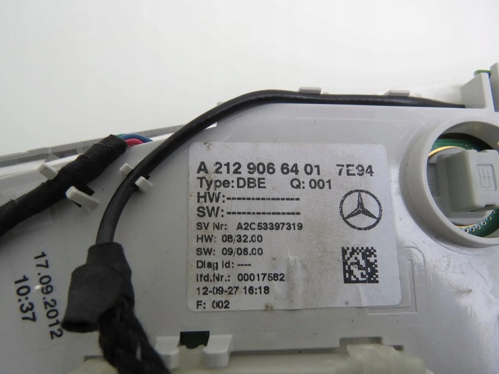 фото №11, Лампа стеля інтер'єру перед 2129066401 mercedes cls w218 e-klasa w212