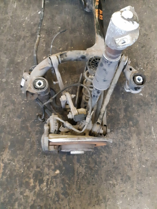 фото №10, Audi a4 b9 подвешивание зад задние подрамник балка поворотный кулак рычаги комплект