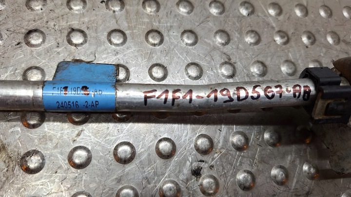 фото №5, Шланг кондиционера f1f1-19d567-ab ford focus mk3 c-max mk2 connect mk2