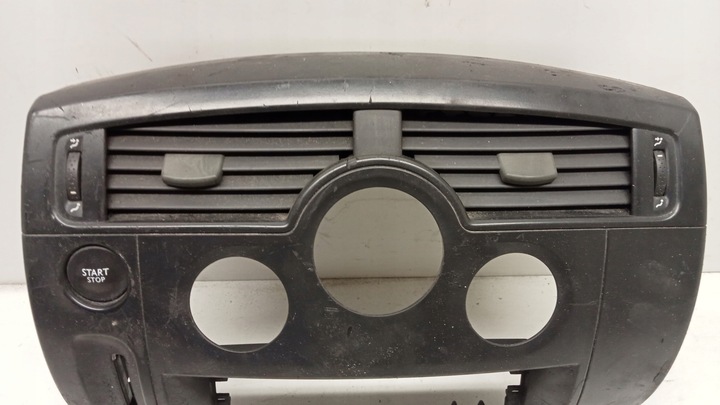 фото №2, Ґрати повітропровід старт сплав рамка радіо середня renault scenic ii 2003-09