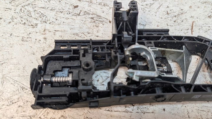 фото №6, Mercedes w205 w213 каркас ручка дверь правый a0997601800