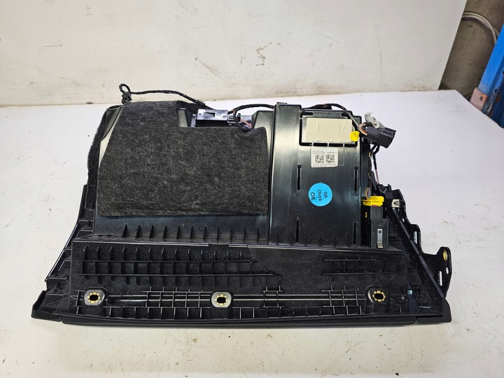 фото №6, Бардачок пассажира audi a6 c8 4k европа 4k1857035