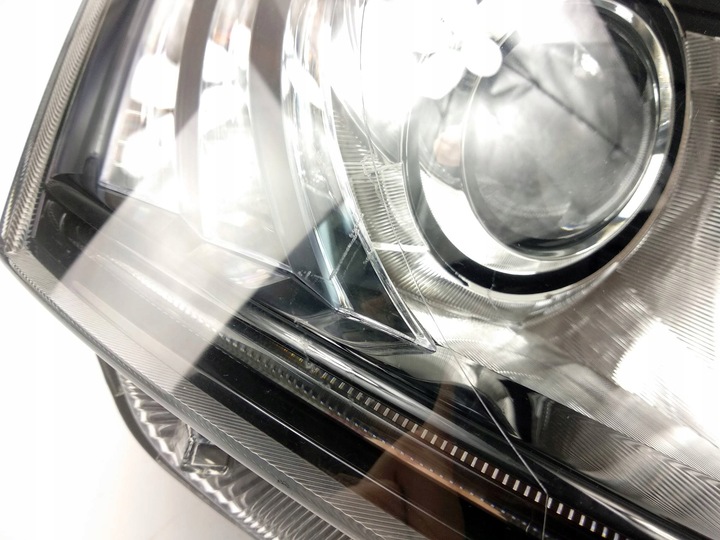 фото №9, Лампа передня права фара skoda yeti 5l0