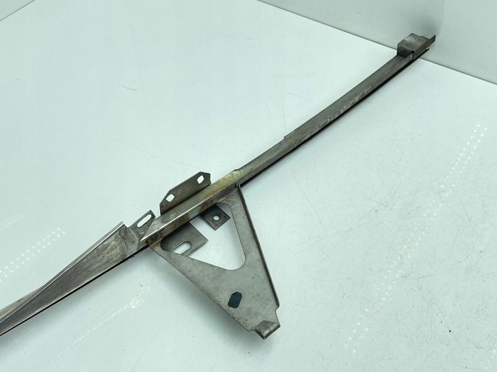 фото №6, Rolls-royce серебряный spur 1986 перед сторона правая рамка стёкла дверь передних