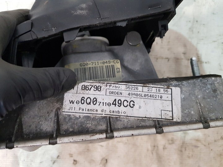 фото №11, Домкрат зміни коробки передач 6q0711061e seat vw 1.4