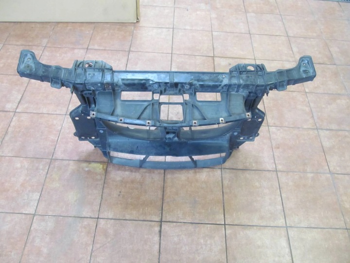 фото №14, Bmw 1 e87 e81 04-11 передняя панель перед усилитель корпус вентиляторов c402