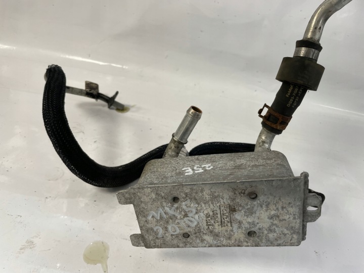 фото №13, Ford mondeo mk5 v 2.0 tdci радіатор масла коробки коробка передач dg93-7a095-ad