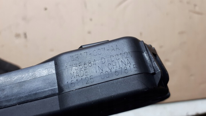 фото №10, A4 b9 8w моторчик люк панорамы перед