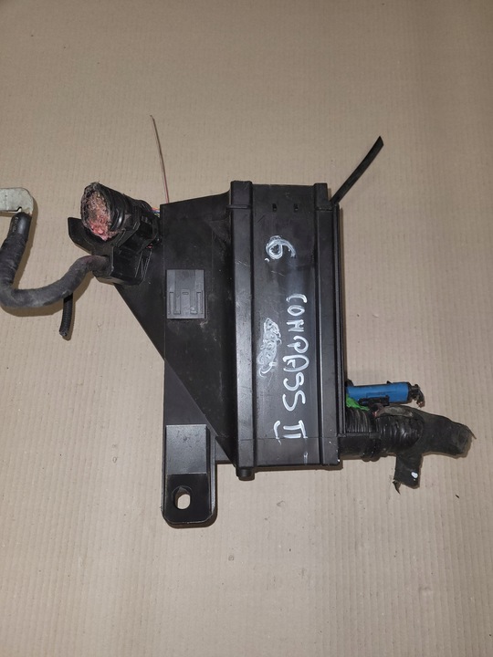 фото №2, Jeep compass ii коробка предохранителей