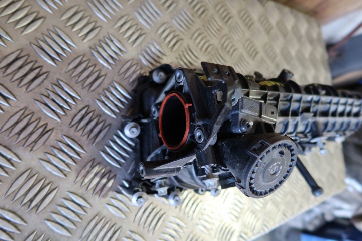 фото №8, Mercedes w118 w177 1.3 tce колектор впускний  комплект