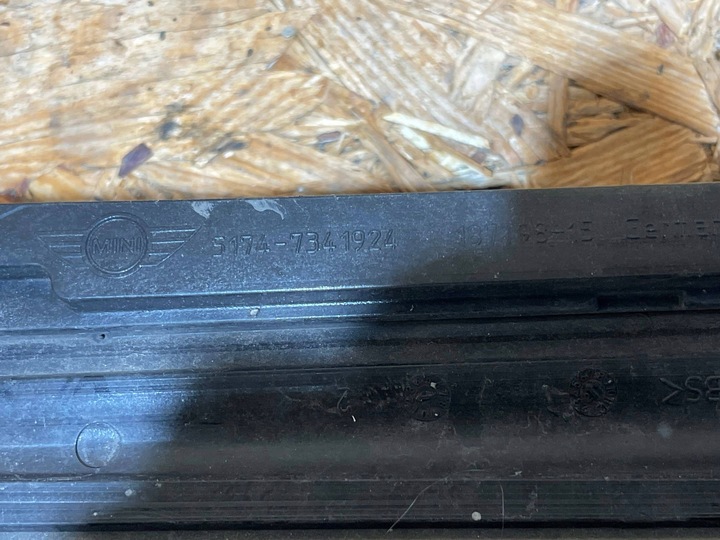 фото №11, Mini cooper iii 3 f55 f56 13-24 ролета жалюзі кермо повітря