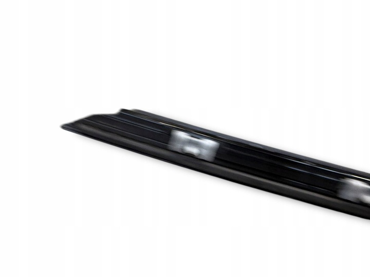 фото №12, Bmw 4 f32 f33 2018 планка / прокладка скла двері