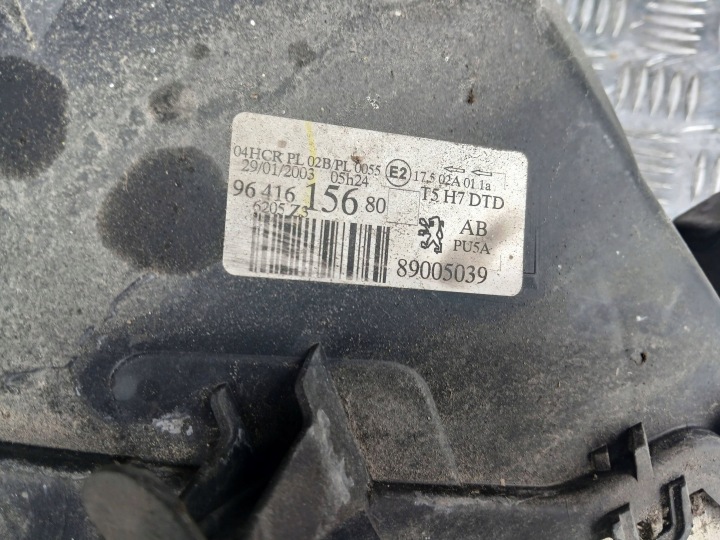фото №8, Peugeot 307 фара передняя правая правое перед 9641615680 европа