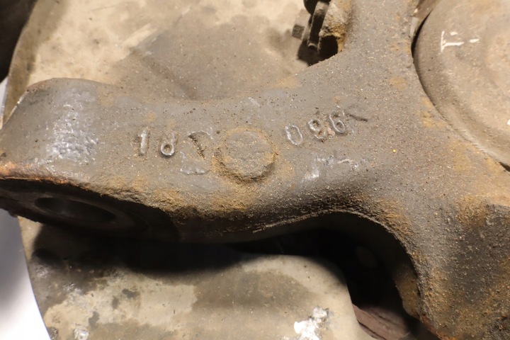 фото №8, Поворотна опора ступиця правий перед mercedes vito w447 2.2 116cdi