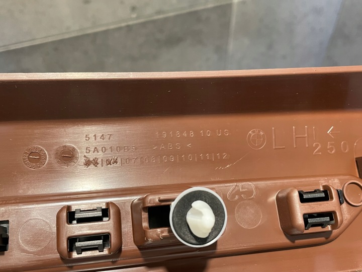 фото №6, Bmw xm g09 накладки пороговые планки 5a010b6 led комплект 4 штуки защита колонки