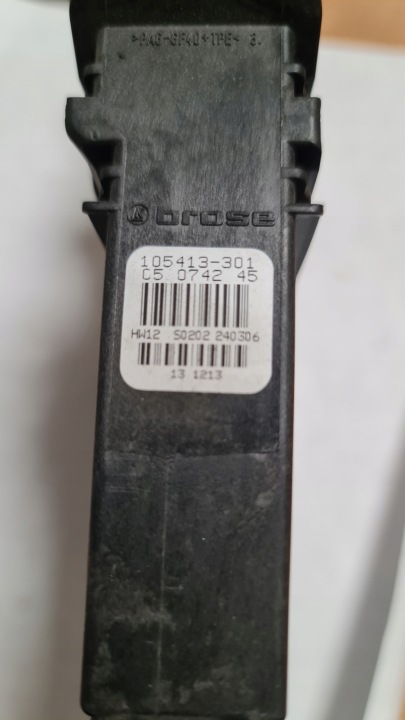 фото №6, Seat toledo ii leon i двигунчик праве перед 105413-301