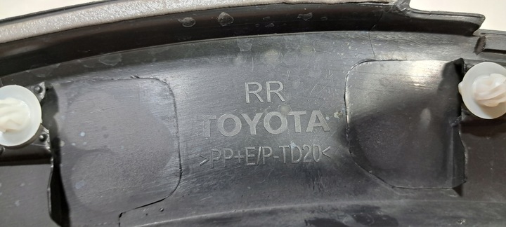 фото №9, Toyota c-hr планка крило правий зад 75605-f4010