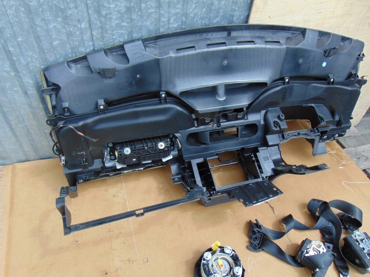 фото №13, Консоль подушки подушка безопасности ремни vw touran 2010- оригинал.