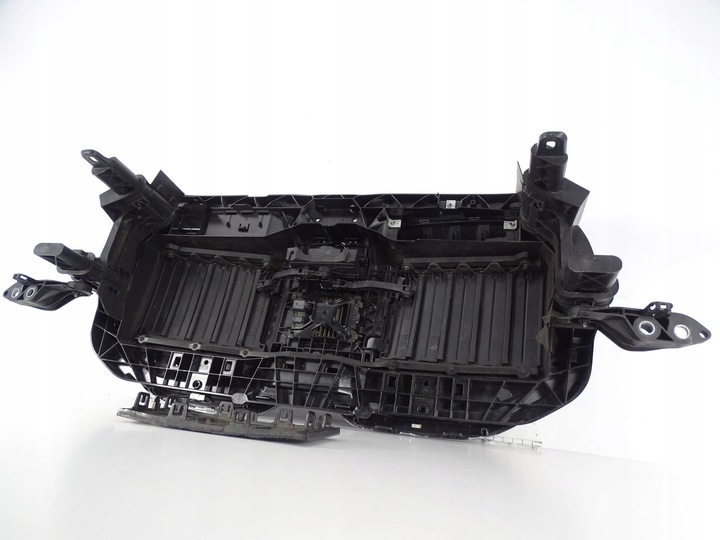 фото №12, Решітка радіатора решітка радіатор bmw 7 g70 + кермо повітря + радар