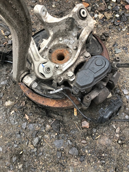 фото №4, Mercedes w238 купе поворотна опора ліва зад комплект