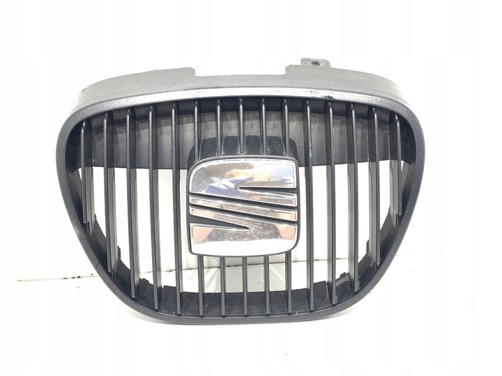 фото №1, Решётка решётка радиатора seat ibiza iii 02-09 6l0853651 хэтчбек решётка