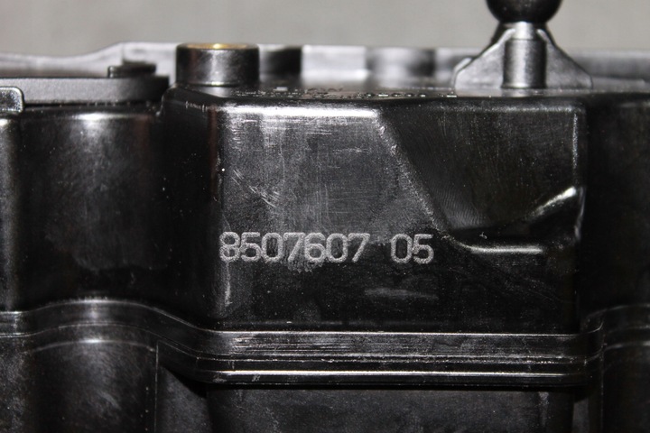 фото №11, Bmw e90 f30 f32 f10 f15 f01 2.5d 3.0d n57 - крышка клапанов головки 8507607