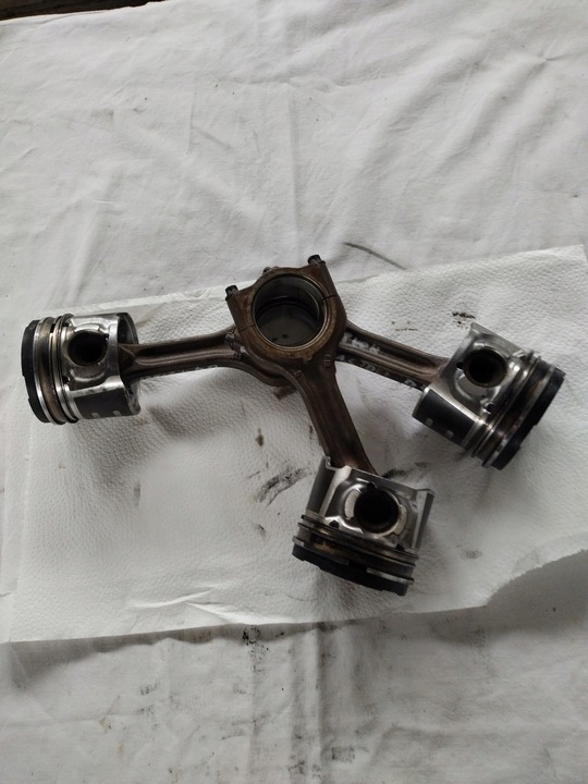 фото №10, Ford focus mk3 1.6tdci t1db поршень з шатуном