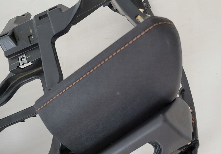 фото №8, Панель роздавальна консоль lexus ux 2019-2022