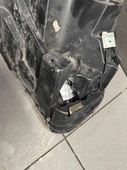 фото №10, Лампа левый перед dacia duster рестайлинг 260608209r