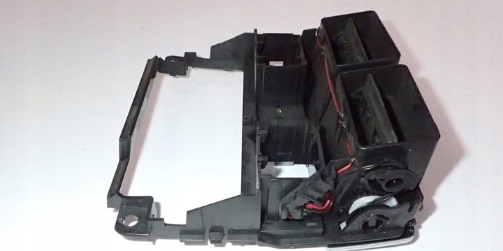 фото №7, Решётка воздуховод зад задняя audi a8 d3 4e0819203a