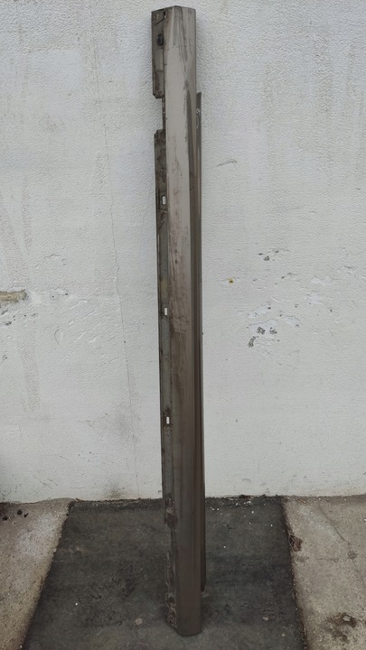 фото №1, Ford focus mk4 порог накладка пороговая правая st line