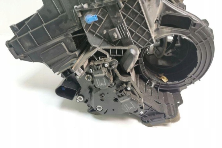 фото №9, Отопитель ford focus daw, dbw bv6n19b555ne 1.6l дизель 2012