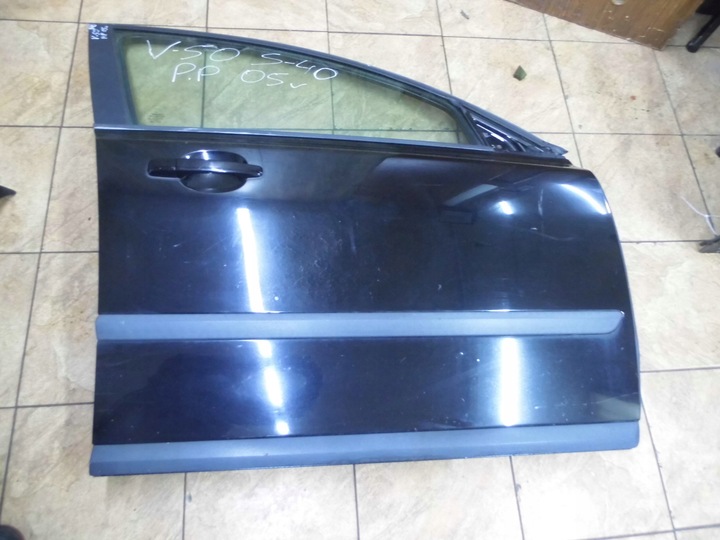 фото №1, Volvo v50 s40 ii 2.0d 05' двері праві перед