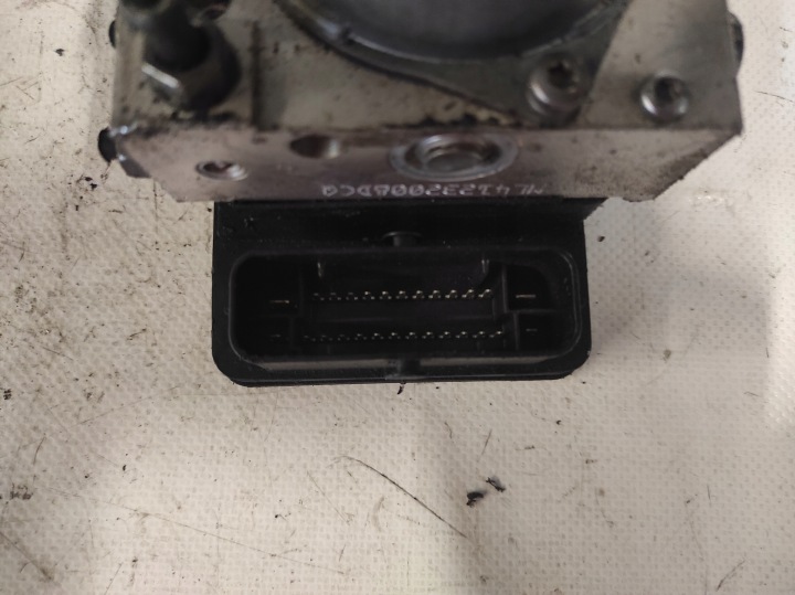 фото №9, Насос модуль управления abs vw up trw 1s0614517 f