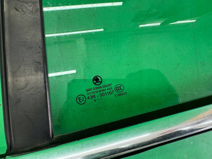 фото №7, Скло двері ліва задня малий хром прокладка skoda superb ii 2 08- sedan hb