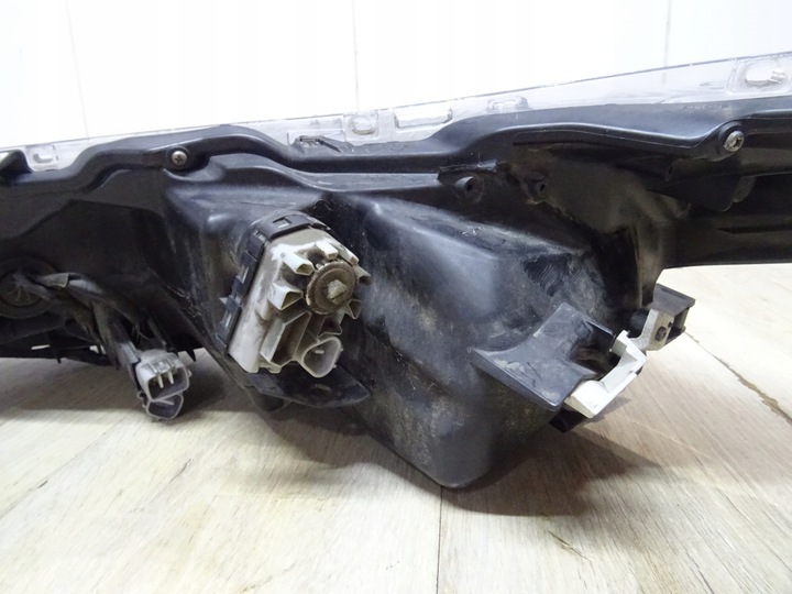 фото №9, Лампа toyota corolla e16 рестайлинг полный led правая 81110-02l70-00 llu